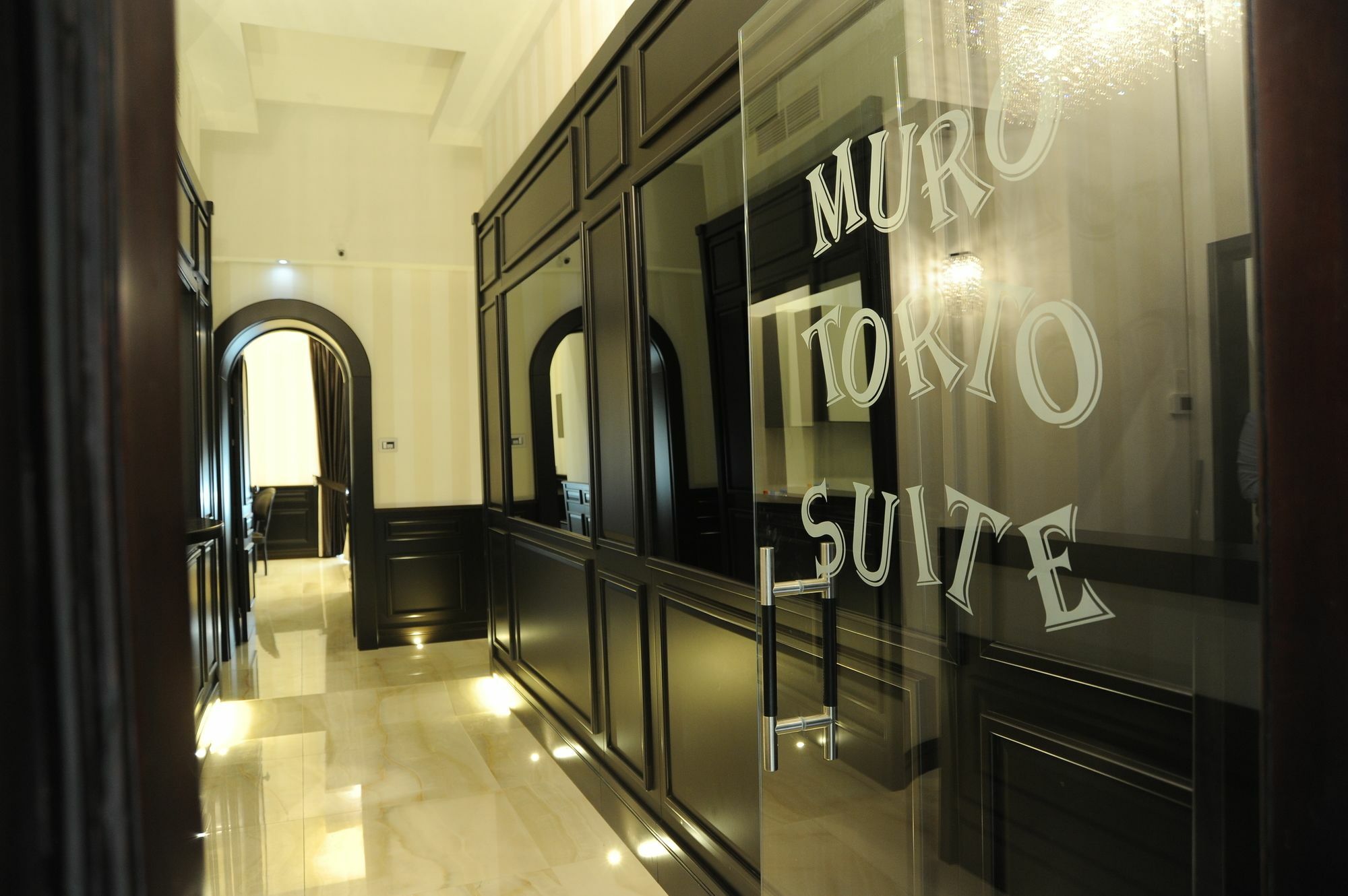 Muro Torto Suite: Sanitized With Health-certified Staff Bed & Breakfast